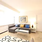 Urbantec Realty - Plaza de Colón