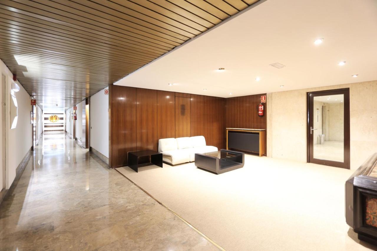 Urbantec Realty - Plaza De Colón Madrid